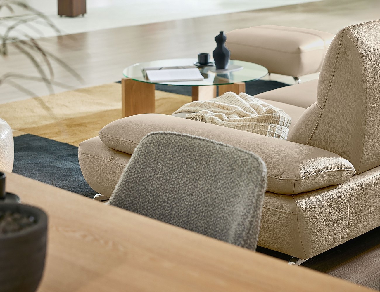 Ghế sofa Gemma Swing 3.5 chỗ có chức năng da bò tự nhiên - sofa da bò thật Gemma - ảnh 5 | Ghế Sofa 360