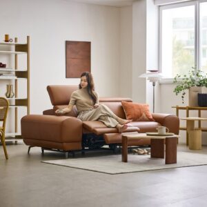 Alternative view of Ghế sofa 3 3 chỗ da bò Schrenck tự nhiên ()