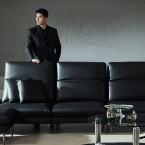 Ghế sofa Molten Multi 4 chỗ có chức năng da bò Schrenck tự nhiên kèm 2 gối