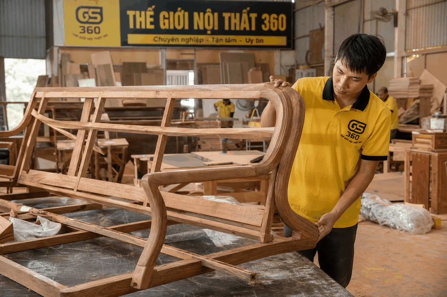khung sofa bị cong vênh cần nắn gia cố