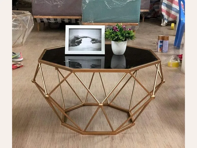 Bàn trà kim cương mặt kính cường lực - bàn trà sofa phòng khách - ảnh 1 thực tế tại showroom Ghế Sofa 360 Hải Phòng