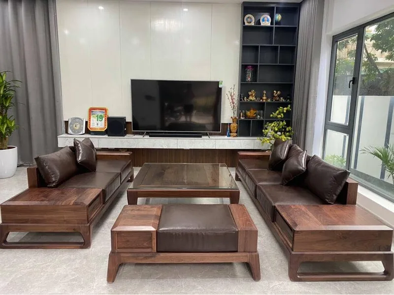 Bộ bàn ghế gỗ sồi nga cao cấp - bàn trà sofa phòng khách - ảnh 2 thực tế tại showroom Ghế Sofa 360 Hải Phòng