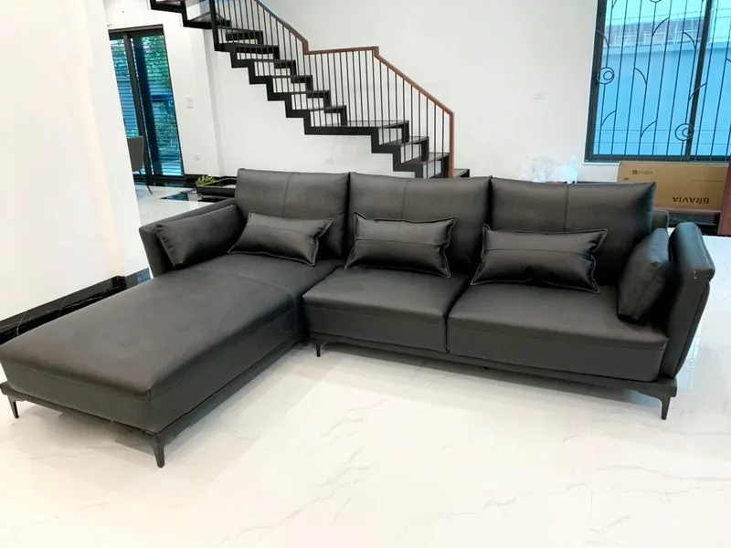 Ghế sofa da phòng khách R12 - sofa da thật cao cấp - ảnh 2 thực tế tại showroom Ghế Sofa 360 Hải Phòng